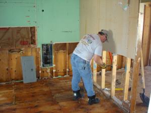 75955_4961328237329_1156602395_n